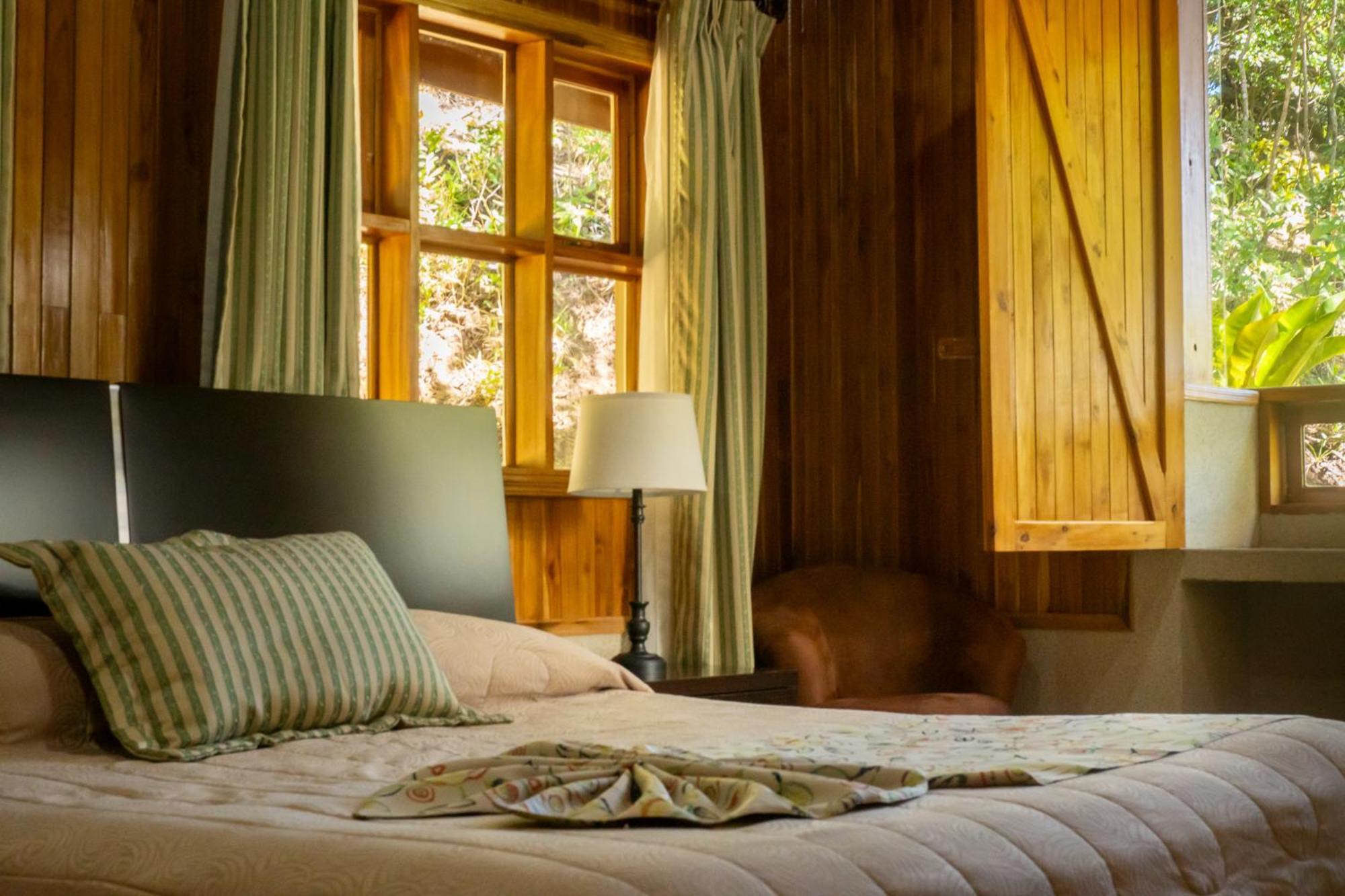 Los Pinos Cabins & Reserve Monteverde Ngoại thất bức ảnh
