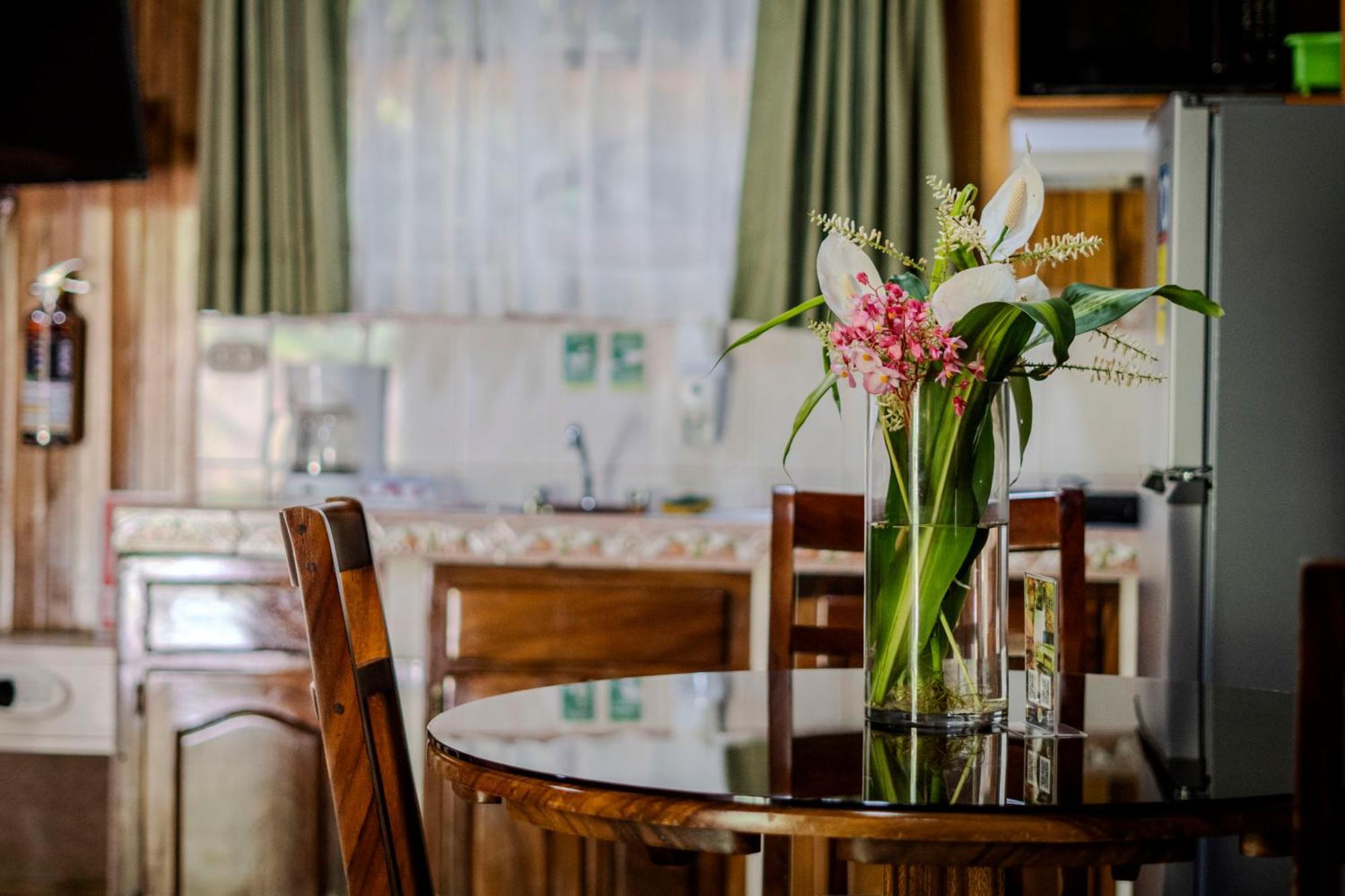 Los Pinos Cabins & Reserve Monteverde Ngoại thất bức ảnh