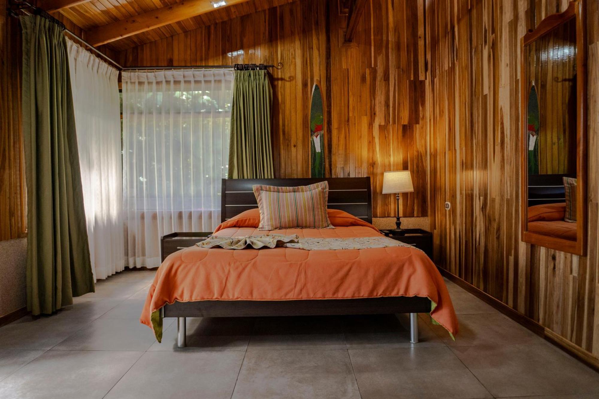 Los Pinos Cabins & Reserve Monteverde Phòng bức ảnh
